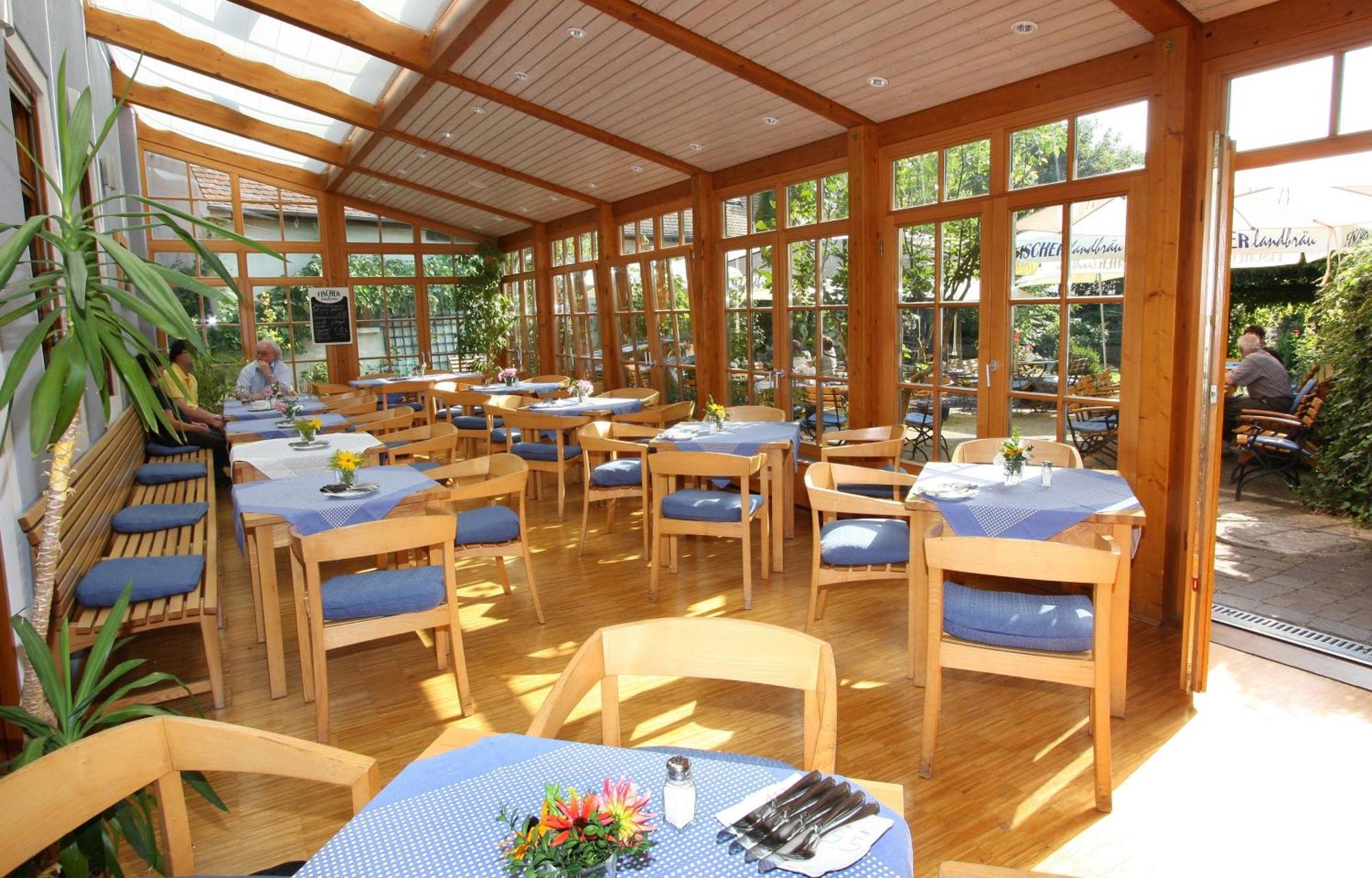 Karpfenhotel & Herrenhaus Im Gasthaus Sindel-Buckel 福伊希特旺根 外观 照片
